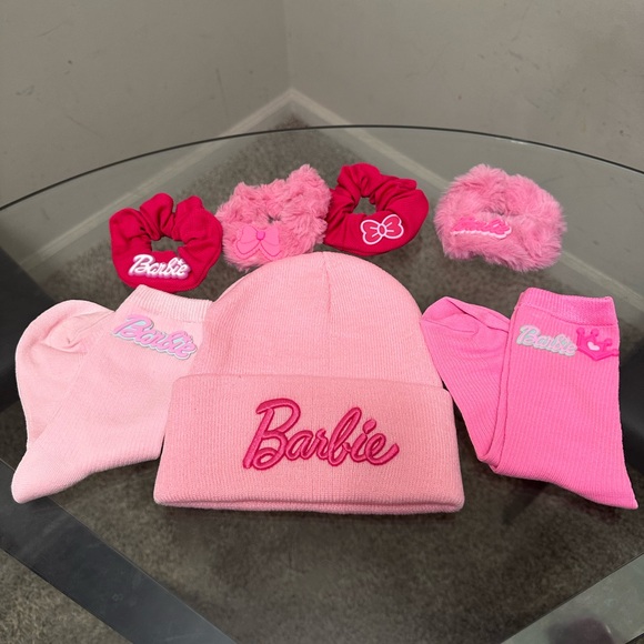 Barbie Accessories - BUNDLE OF BARBIE ACCESSORIES.